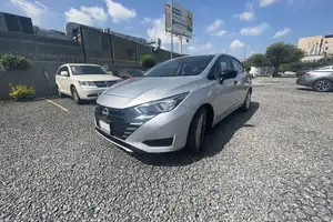 Autos seminuevos, Nissan Versa 2024