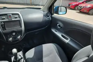 Autos seminuevos, Nissan March 2020