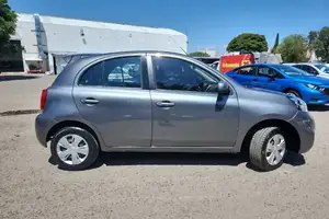 Autos seminuevos, Nissan March 2020