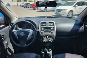 Autos seminuevos, Nissan March 2020