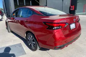 Autos seminuevos, Nissan Versa 2022