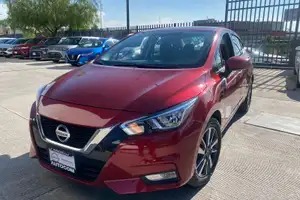 Autos seminuevos, Nissan Versa 2022