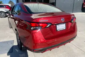 Autos seminuevos, Nissan Versa 2022