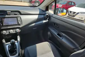 Autos seminuevos, Nissan Versa 2024