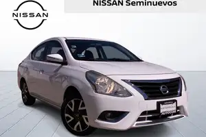 Autos seminuevos, Nissan Versa 2017