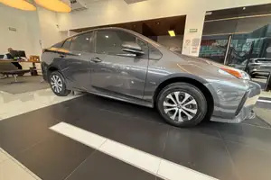 Autos seminuevos, Toyota Prius 2021