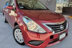 Autos seminuevos, Nissan Versa 2018
