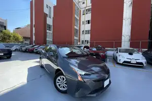 Autos seminuevos, Toyota Prius 2017
