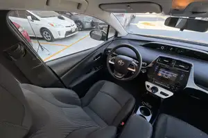 Autos seminuevos, Toyota Prius 2017