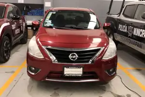 Autos seminuevos, Nissan Versa 2018