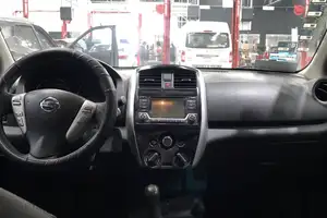 Autos seminuevos, Nissan Versa 2018