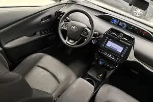 Autos seminuevos, Toyota Prius 2020