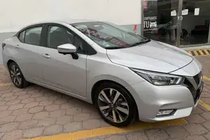 Autos seminuevos, Nissan Versa 2020