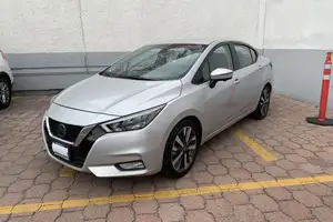 Autos seminuevos, Nissan Versa 2020