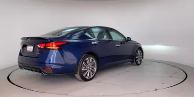 Nissan Altima 2024