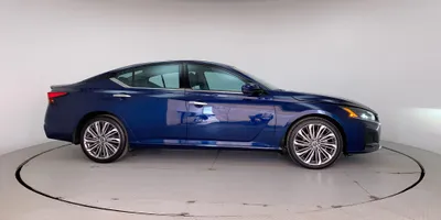 Nissan Altima 2024