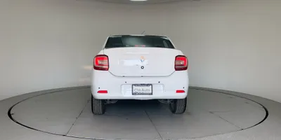 Renault Logan 2023