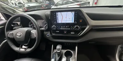 Toyota Highlander 2021