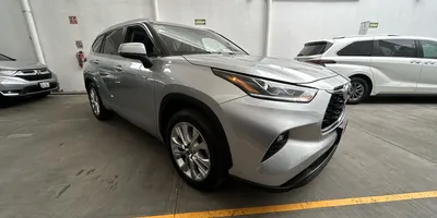 Toyota Highlander 2021