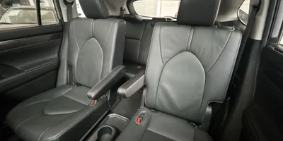 Toyota Highlander 2021