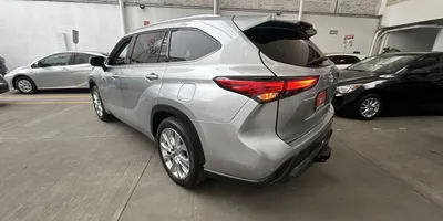 Toyota Highlander 2021