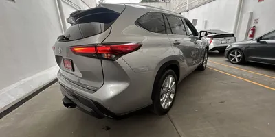 Toyota Highlander 2021