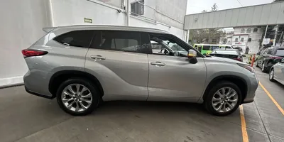 Toyota Highlander 2021