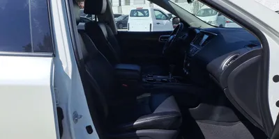Nissan Pathfinder 2019