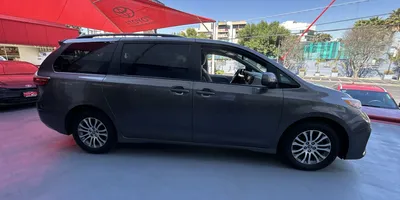 Toyota Sienna 2020