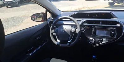 Toyota Prius C 2019