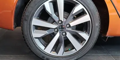 Nissan Versa 2021