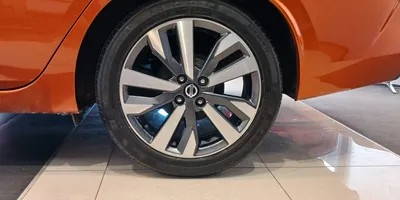 Nissan Versa 2021