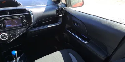 Toyota Prius C 2019