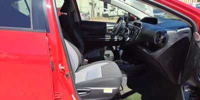 Toyota Prius C 2019
