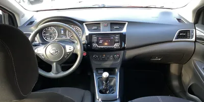 Nissan Sentra 2018