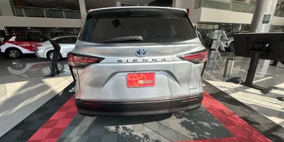 Toyota Sienna 2021