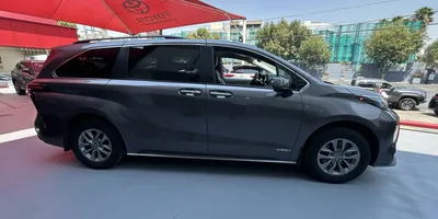 Toyota Sienna 2021