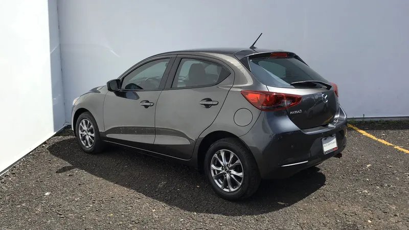 Mazda Mazda2 2020