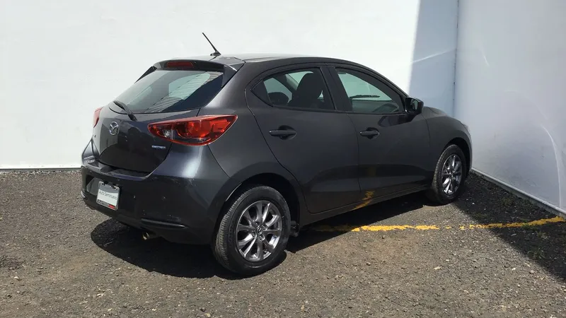 Mazda Mazda2 2020