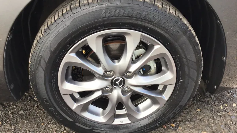 Mazda Mazda2 2020