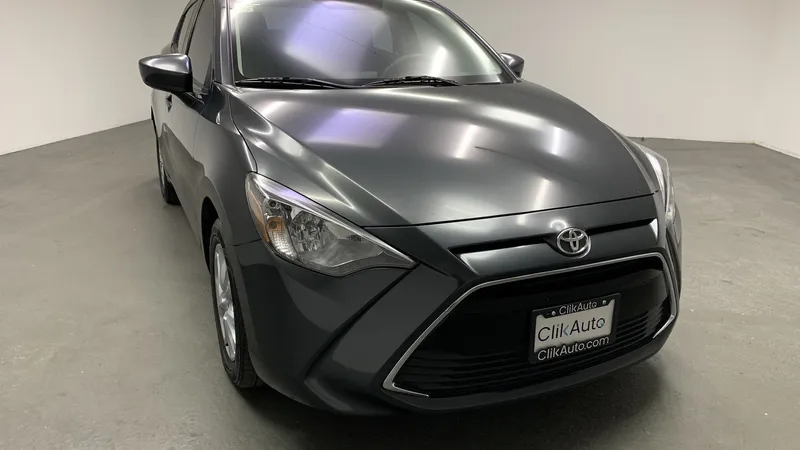 Toyota Yaris R 2017