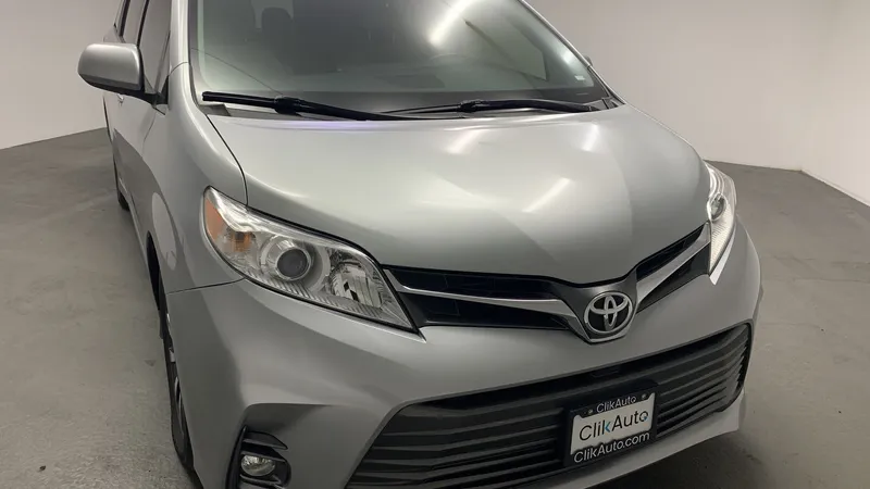 Toyota Sienna 2019