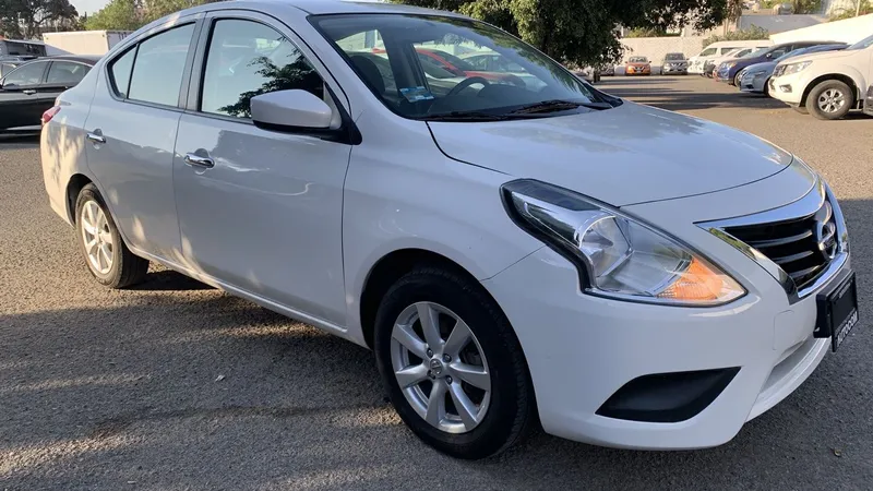 Nissan Versa 2019