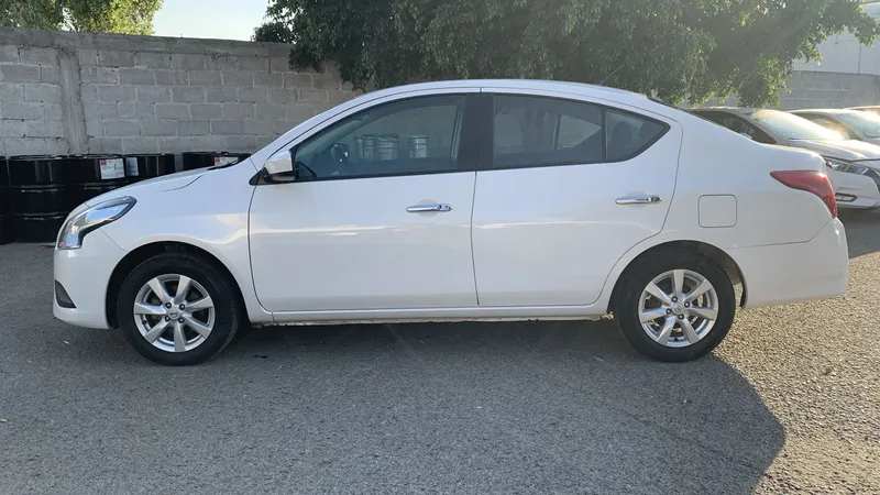Nissan Versa 2019
