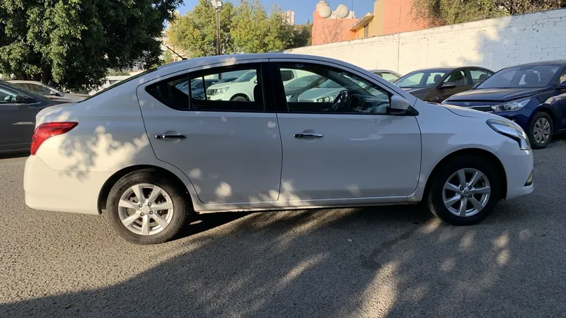 Nissan Versa 2019
