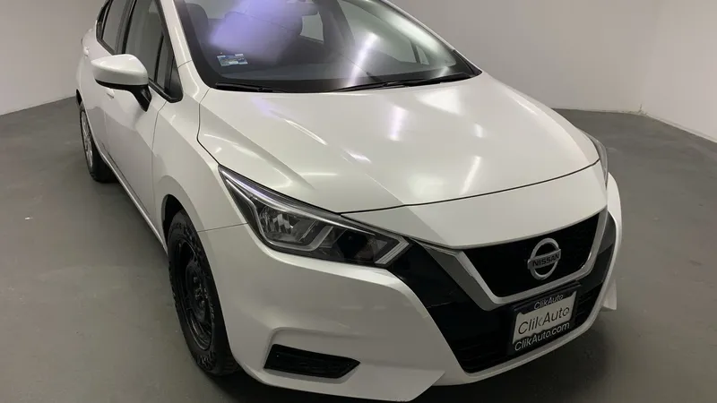 Nissan Versa 2020