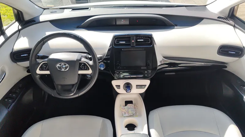 Toyota Prius Premium 2018