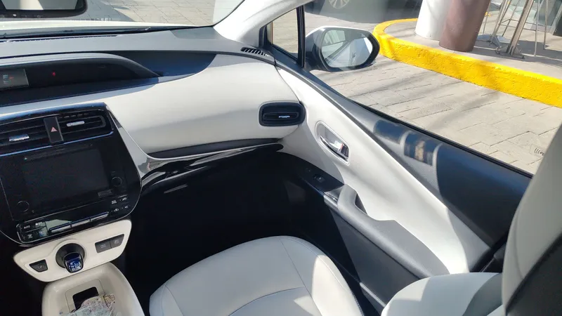 Toyota Prius Premium 2018