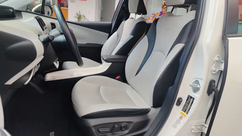 Toyota Prius Premium 2018