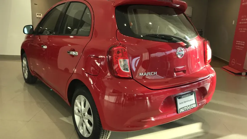 Nissan March 2018